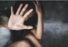 Homem arranca calcinha de mulher e tenta estuprá-la: “Me dá ou te mato”