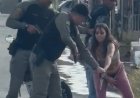 Mulher é flagrada com pistola escondida nas partes íntimas durante abordagem policial