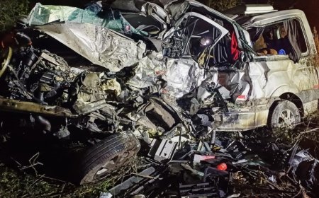 Tragédia na BR-116: Acidente entre van e caminhão deixa 16 mortos