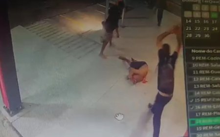 Trio tenta matar morador de rua com golpes de faca e pedradas