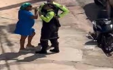 Vídeo: agente de trânsito e motociclista saem no tapa durante fiscalização e cena viraliza