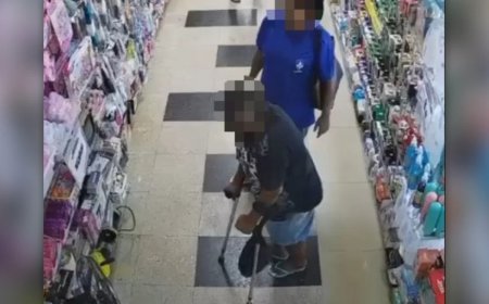 Mulher de muleta é flagrada furtando produtos em comércio