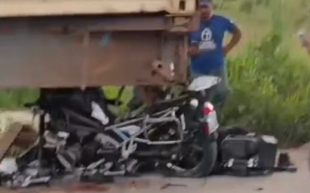 Médico sai do trabalho para abastecer moto e morre após colisão com carreta parada em rodovia