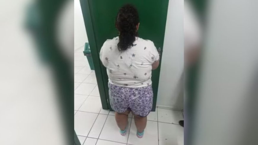 Mamadeira, chupeta e até festa infantil: Mulher de 37 anos finge ser adolescente, é adotada por família e acaba presa