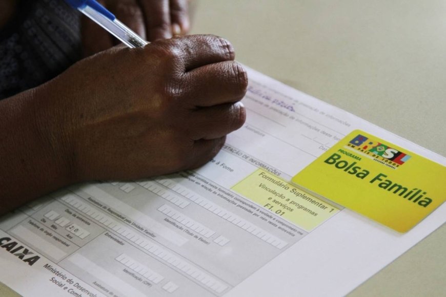 Guia do Bolsa Família: Quem tem direito ao benefício e como fazer a inscrição