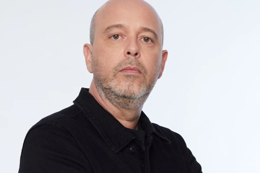Após alta, Alex Escobar volta as redes, atualiza quadro e manda recado