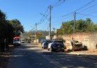 Corpo de mulher é achado jogado entre 2 caçambas, com pés amarrados