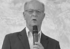 Pastor passa mal durante oração e morre dentro da igreja antes do culto