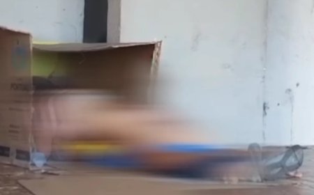 Casal em situação de rua é flagrado em ato obsceno em praça pública