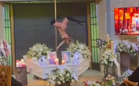 Velório vira palco de show de pole dance e cena entre os caixões deixa a internet em choque