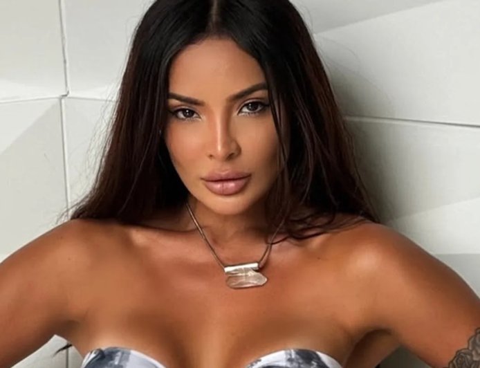 Solteira, Carol Nakamura detona e diz que homens estão sem iniciativa