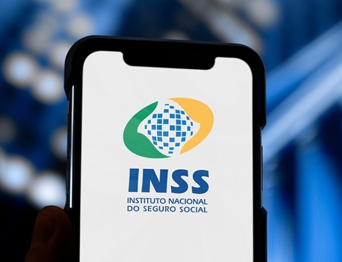 Nova regra do INSS já está valendo e muda a idade para se aposentar