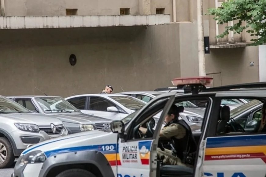 Jovem dá voadora e ataca a própria mãe com pedradas após ser cobrado a procurar emprego